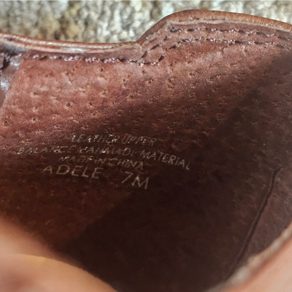 Audrey Brooke heeled Adel booties sz 7, like new - Picture 2 of 11